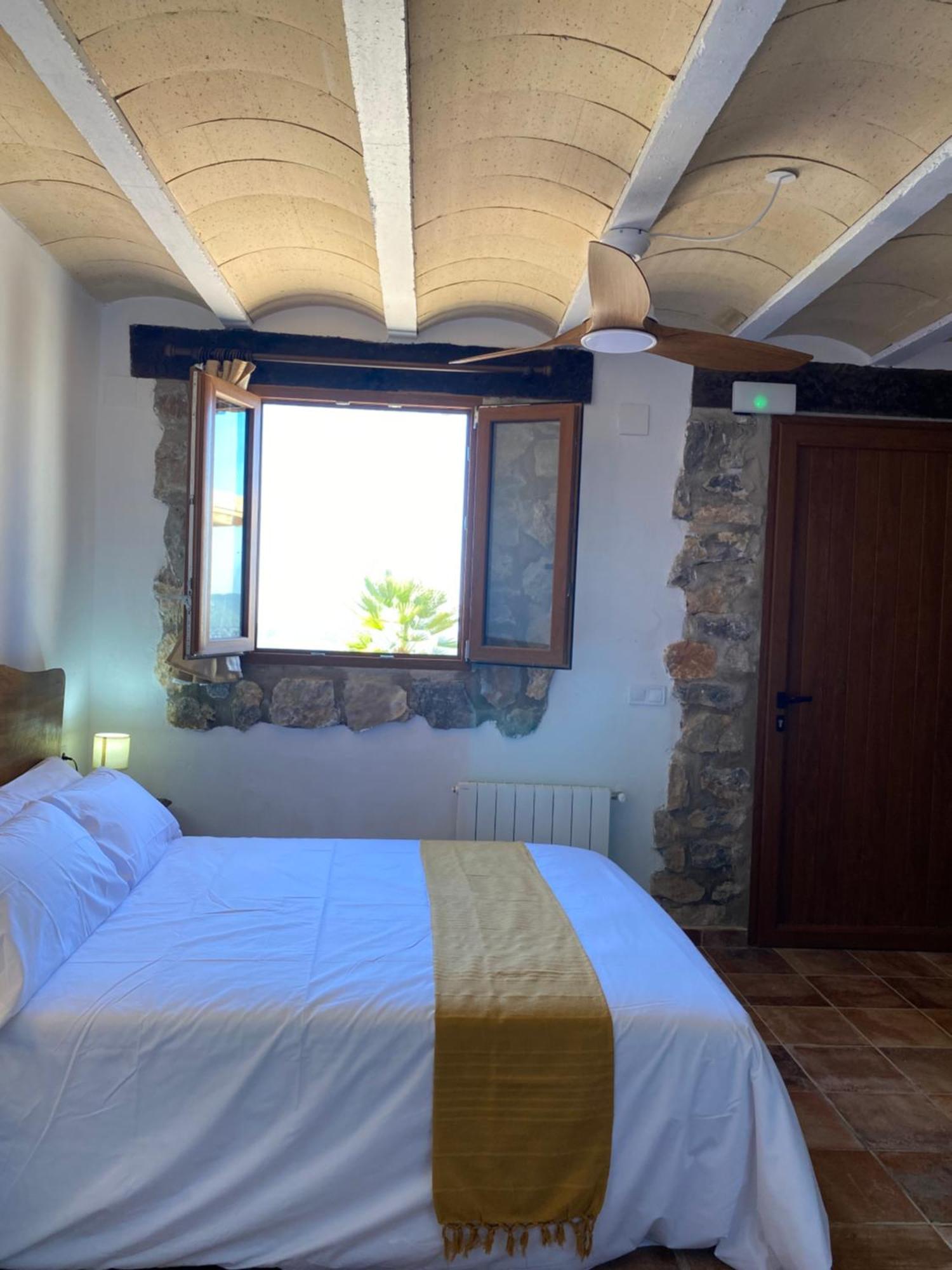 La Cueva De Miravet - Villa De Lujo En La Cima De La Montana Con Vistas Al Mar Cabanes  Exterior foto